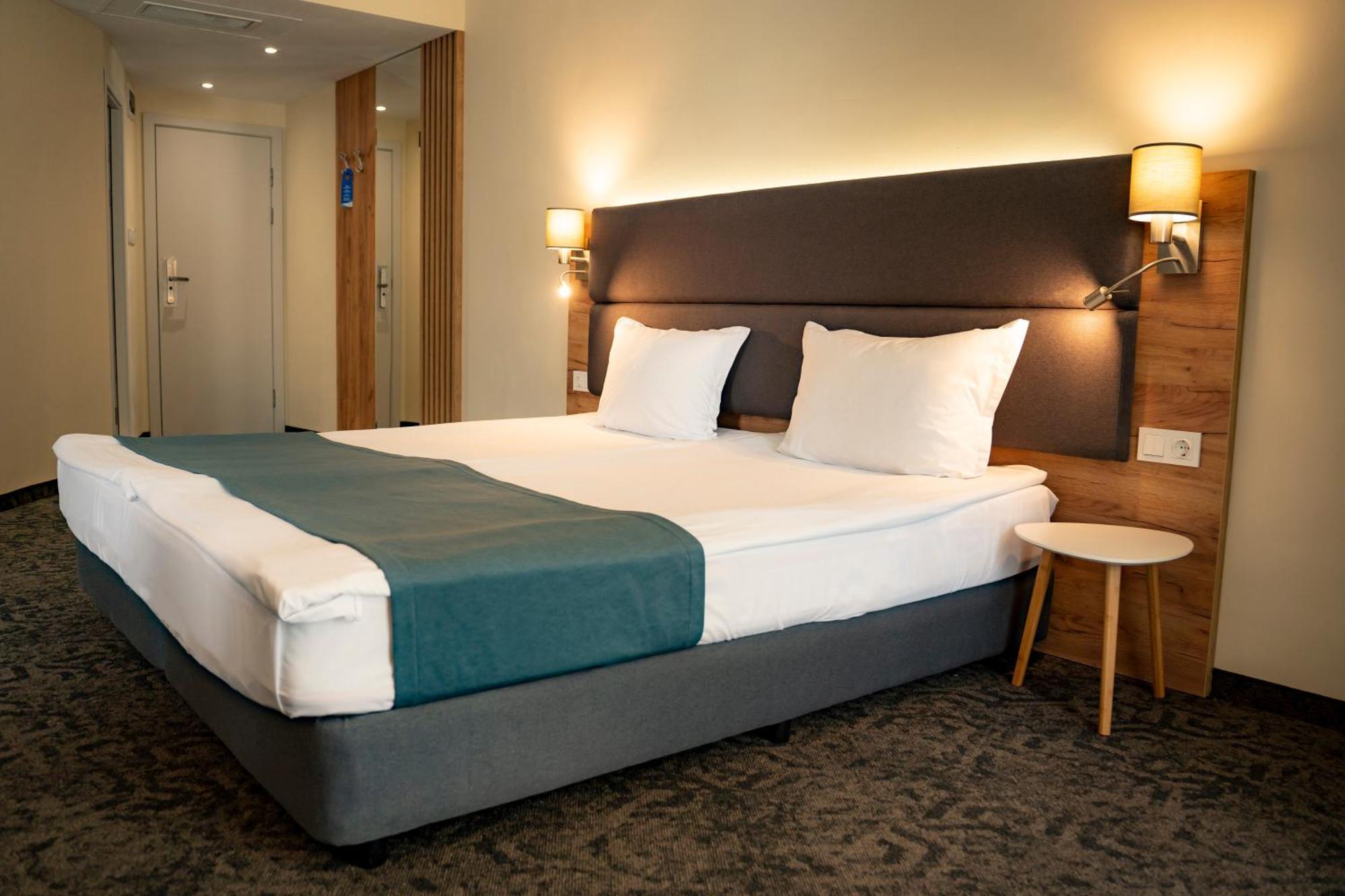 Aqua Hotel