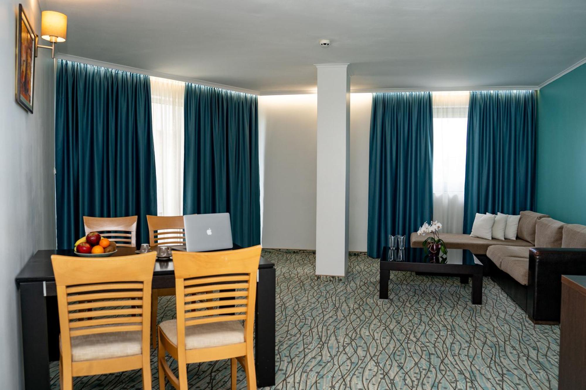Aqua Hotel Burgas